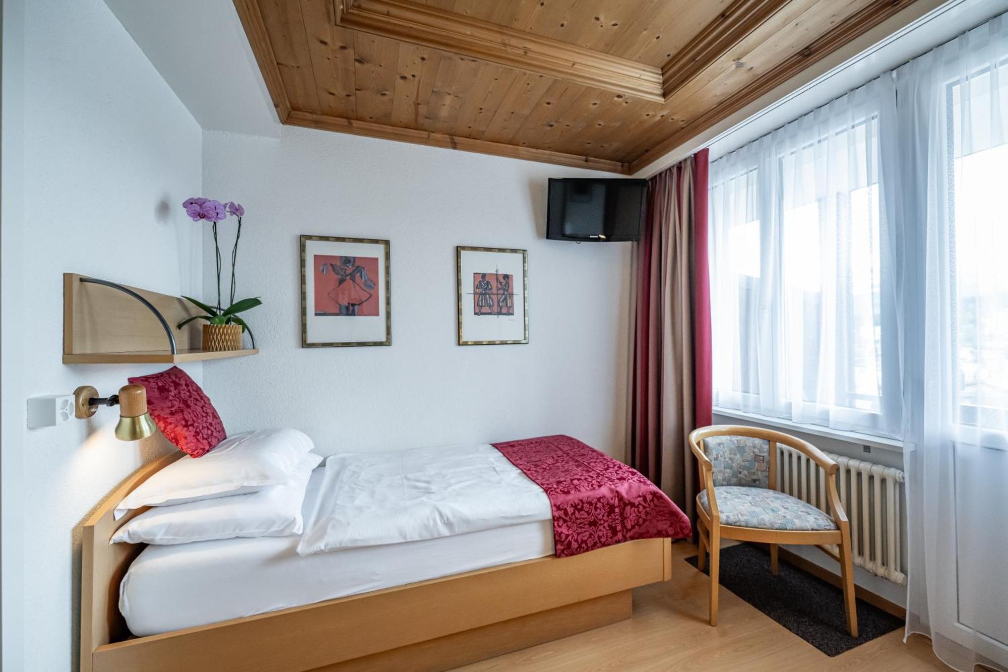 Hotel Vorab - Kulinarische Vielfalt Flims Ngoại thất bức ảnh