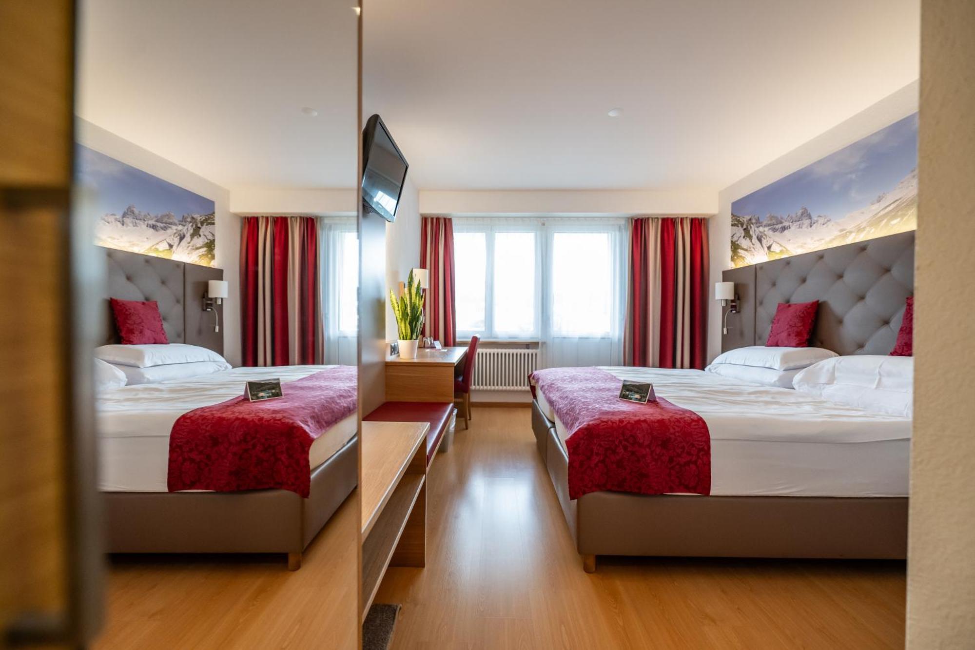 Hotel Vorab - Kulinarische Vielfalt Flims Ngoại thất bức ảnh